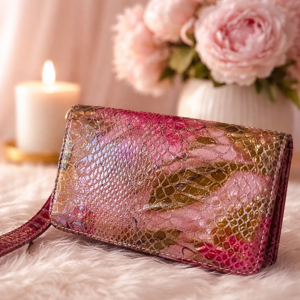 HOBO Clutch Wristlet Pink Gold Textured